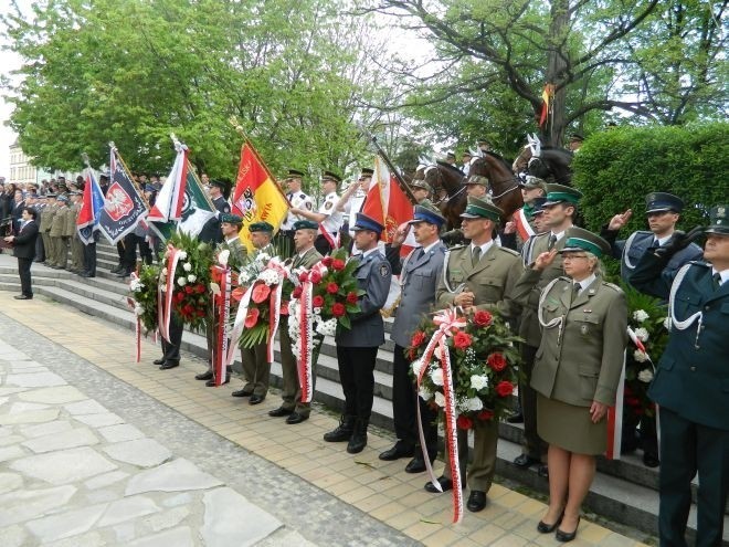 Wrocław: Obchody 221. rocznicy uchwalenia Konstytucji 3 maja (ZDJĘCIA)