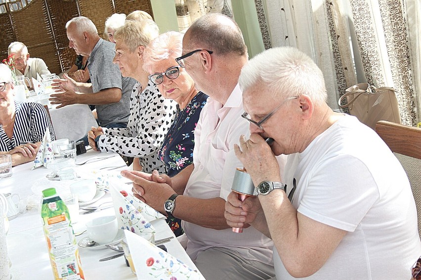 Dzień Matki i Ojca u krotoszyńskich seniorów [ZDJĘCIA]