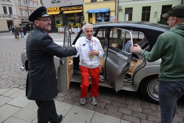 105-letni Stanisław Kowalski wziął udział w mistrzostwach weteranów [ZDJĘCIA]