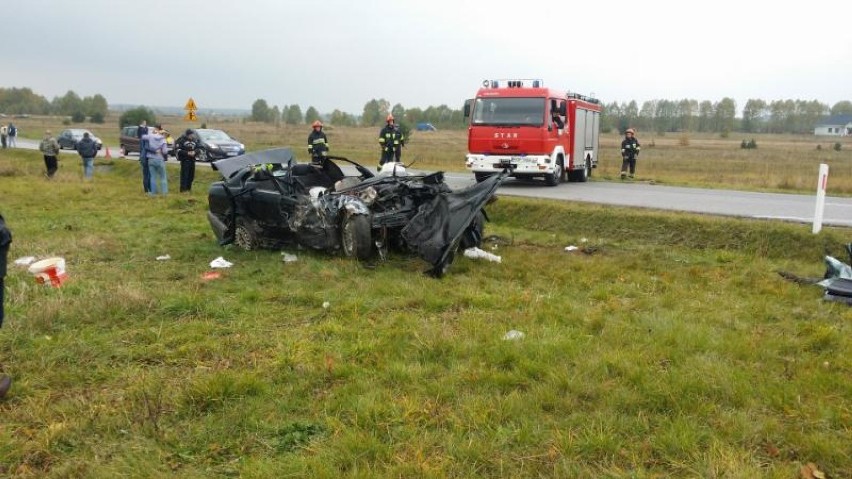 BMW wypadło z drogi, kierowca ranny