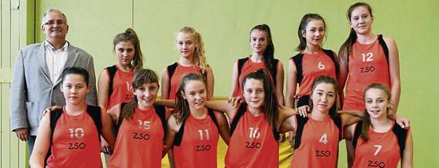 Skład drużyny: Oliwia Dregier, Julia Walentowska, Marika Grzesiak, Julia Wojtaszek, Natalia Wilczyńska, Natalia Łacwik, Daria Kowalczyk, Maja Grobelna, Justyna Rudzka, Katarzyna Pęcina. Trenerzy: Jarosław Wełna i Sylwia Wlaźlak.