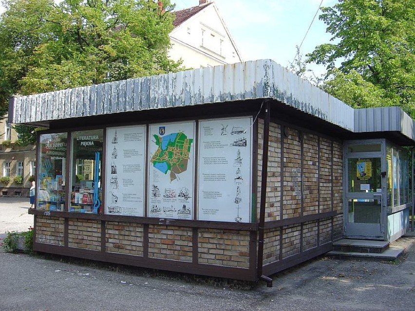 Wolsztyn: pamiętacie kiosk na Rynku? 15 lat temu go rozebrano 