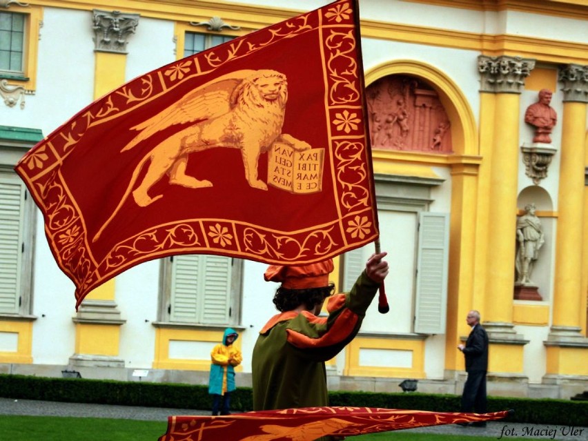 Pokazy podczas IV Festiwalu Chorągwi