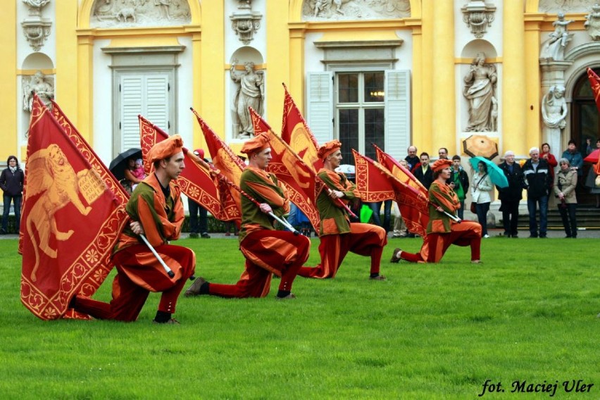 Pokazy podczas IV Festiwalu Chorągwi