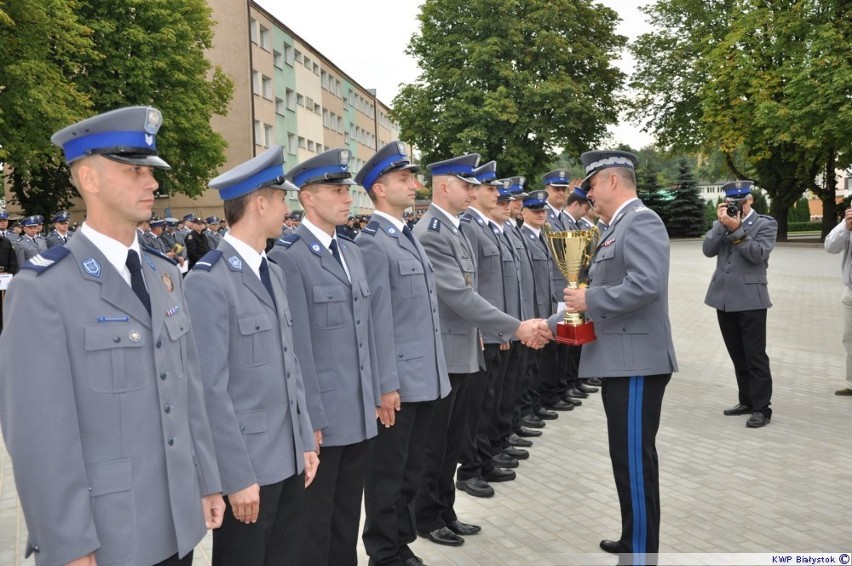 Zawody rozgrywane są przez 3 dni. Turniejowe konkurencje to:...