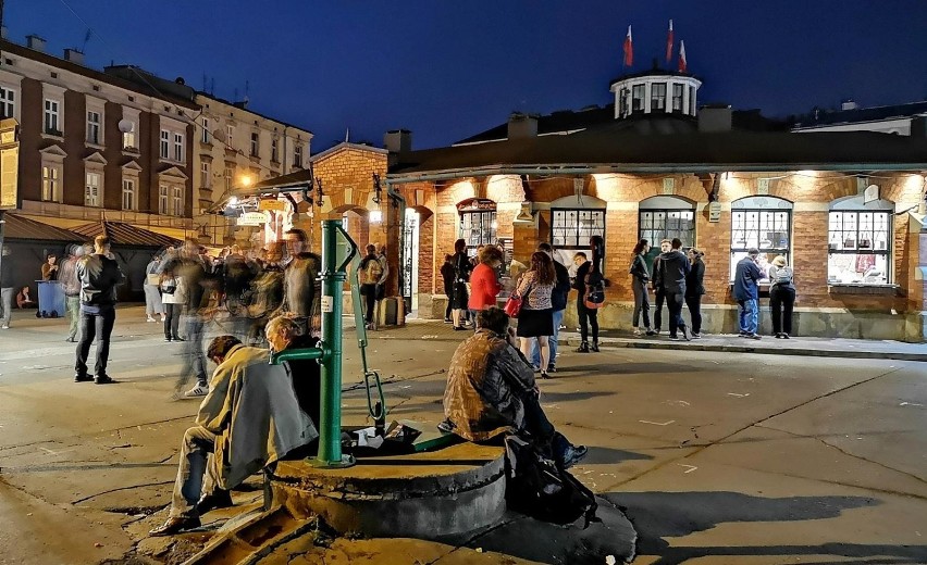 Kraków. Nocne życie krakowskiego Kazimierza [ZDJĘCIA]