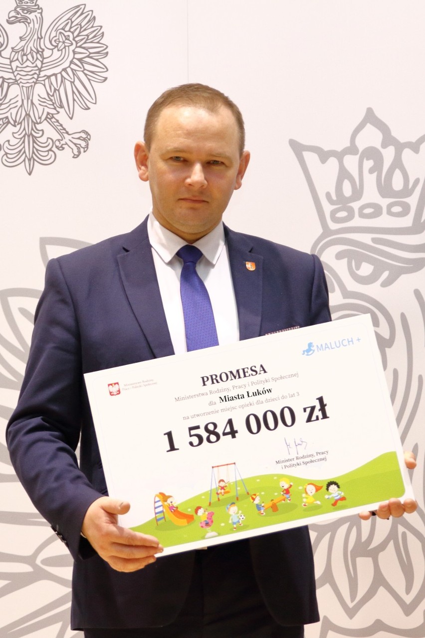 Maluch+: burmistrz Łukowa odebrał promesę na utworzenie żłobka