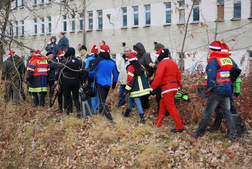 Głogów: Mikołajowy spływ Odrą (Zobacz zdjęcia) 