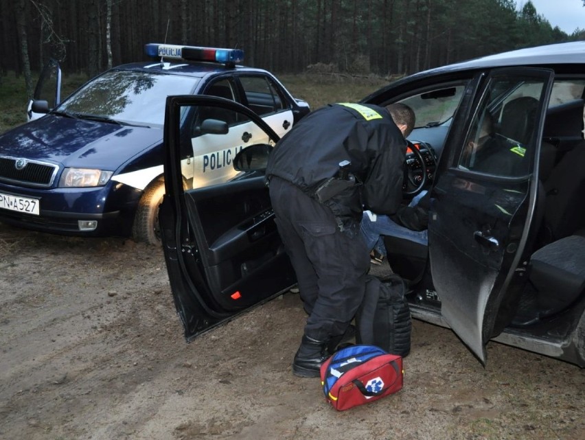 Policyjny pościg za złodziejem samochodu. Akcię wspierali pracownicy Straży Leśnej 