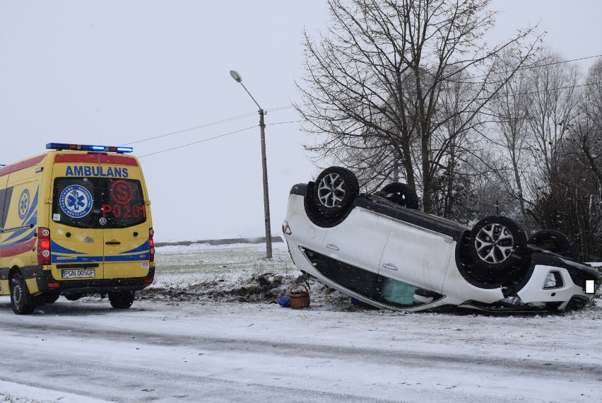 To nie był spokojny poranek dla strażaków z Gniezna,...