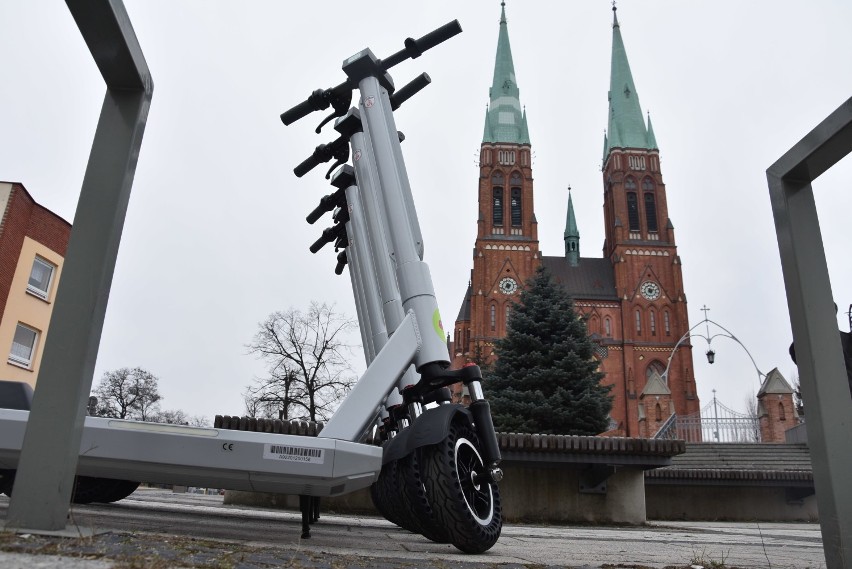 Hulajnogi elektryczne już czekają na rybniczan!