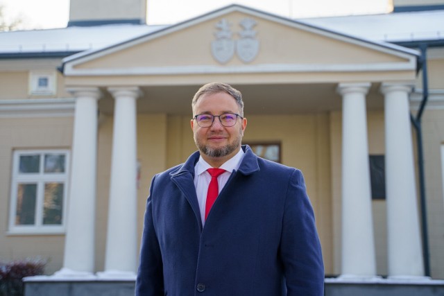 Dawid Mazurkiewicz, radny powiatu zduńskowolskiego jest już oficjalnie kandydatem Prawa i Sprawiedliwości na urząd prezydenta Zduńskiej Woli w nadchodzących wyborach samorządowych.