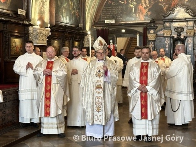 Suma wielkanocna na Jasnej Górze. Zobacz kolejne zdjęcia. Przesuwaj zdjęcia w prawo - naciśnij strzałkę lub przycisk NASTĘPNE