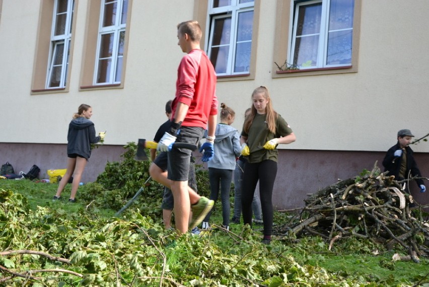Harcerze z Chojnic pomagają mieszkańcom Rytla