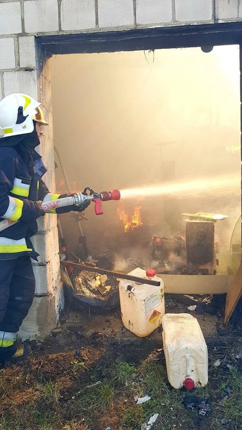 Strażacy ze Sztabina ratowali majątek w Janówku [ZDJĘCIA]