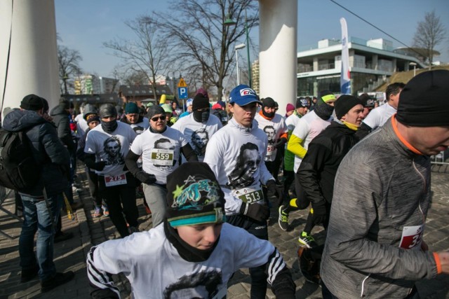 Bieg Tropem Wilczym w Opolu. Na trasie 400 zawodników.