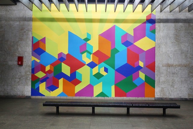 Dworzec Śródmieście pomalowany w ramach akcji Dulux Let's Color