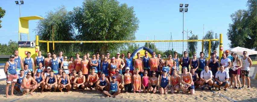 Nocny turniej siatkówki plażowej. Grand Prix Zbąszynia w Siatkówce Plażowej 2018