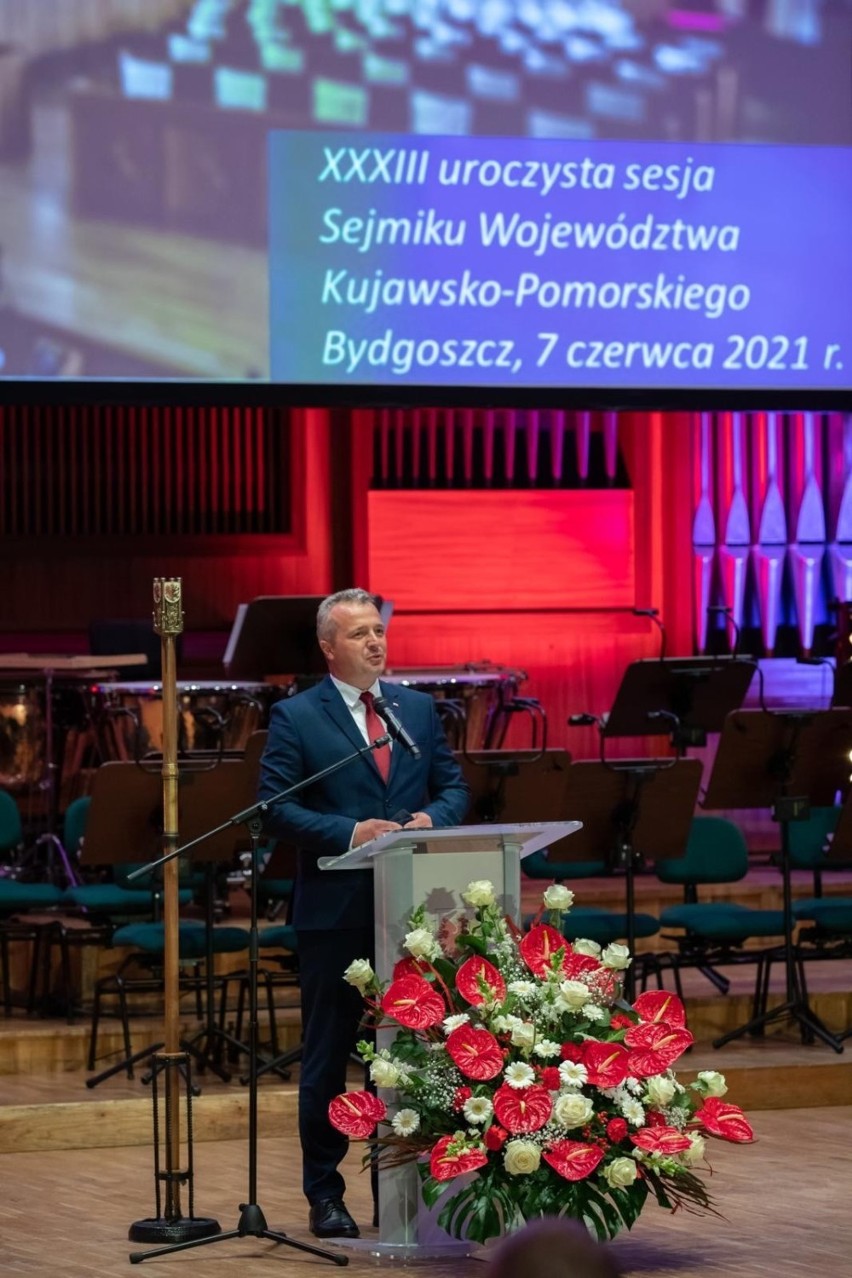 Święto Województwa Kujawsko-Pomorskiego 2021 w Bydgoszczy. Medycy odebrali podziękowania [zdjęcia]
