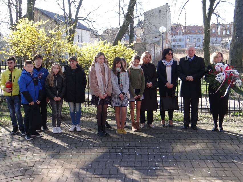 Dzień Pamięci Ofiar Zbrodni Katyńskiej w MBP w Radomsku [ZDJĘCIA]