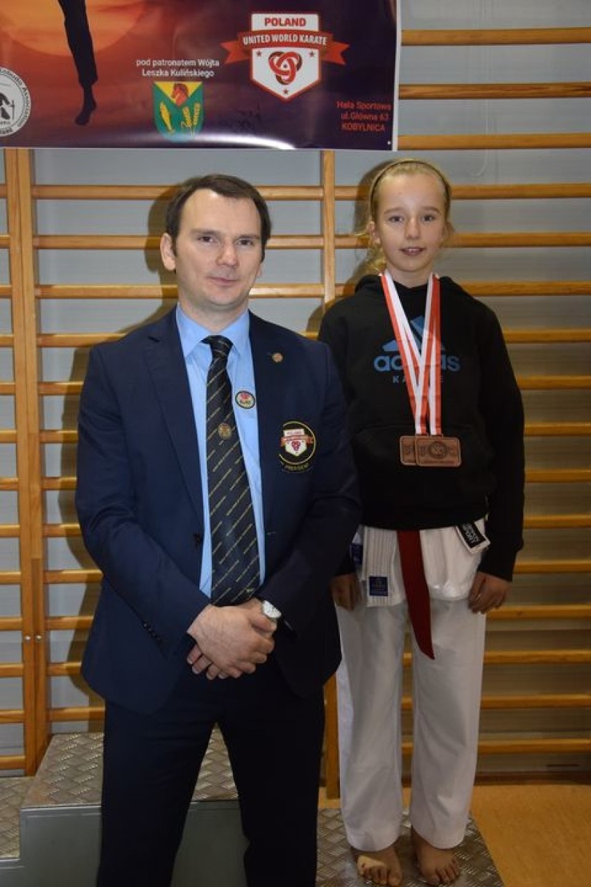 Dwa brązowe medale dla zawodniczki Łęczyckiego Klubu Karate IPPON