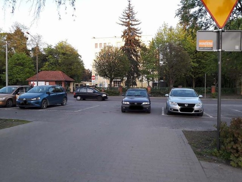 Mistrzowie Parkowania w Wągrowcu i powiecie wągrowieckim. Galeria "dziwnie" zaparkowanych samochodów na ulicach i parkingach