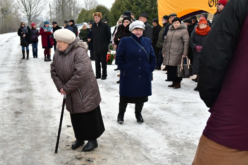 Ofiary krwawego rajdu upamiętniono w Zaleszanach, Zaniach,...