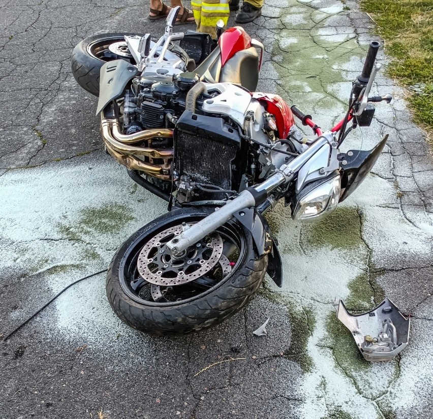 Kosowo. Wypadek z udziałem motocyklisty. Śmigłowiec LPR przetransportował go do szpitala