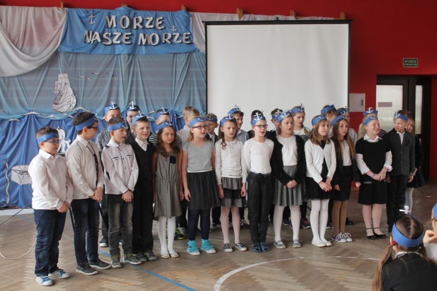 Święto szkoły w ZKiW w Stężycy.