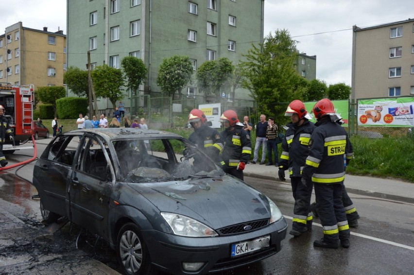 Pożar auta w Kartuzach na ul. Piłsudskiego