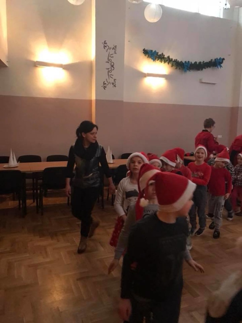 Mikołajki w Domu Kultury w Maszewie Lęborskim. Dzieci spotkały się ze św. Mikołajem ZDJĘCIA