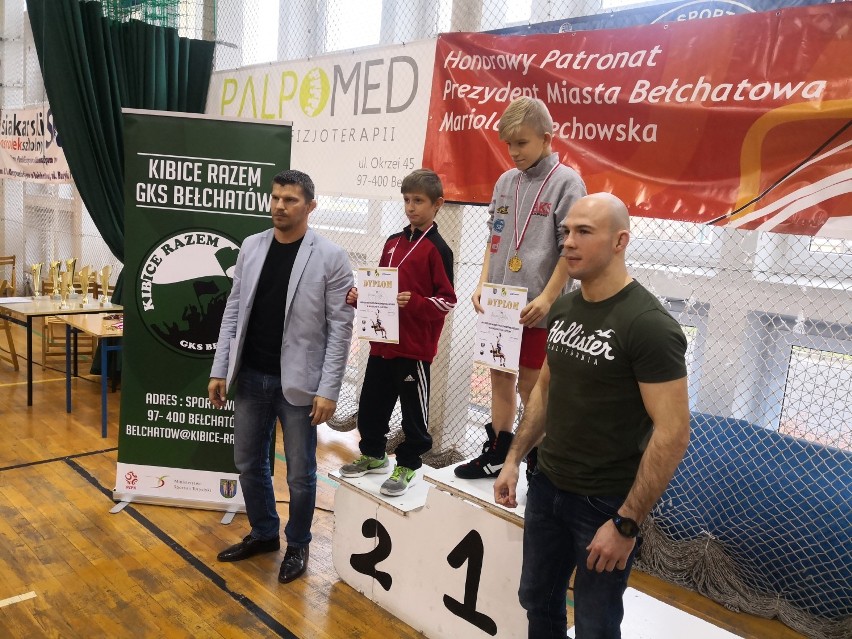 Zawodnicy ZKS Radomsko z medalami na zakończenie roku