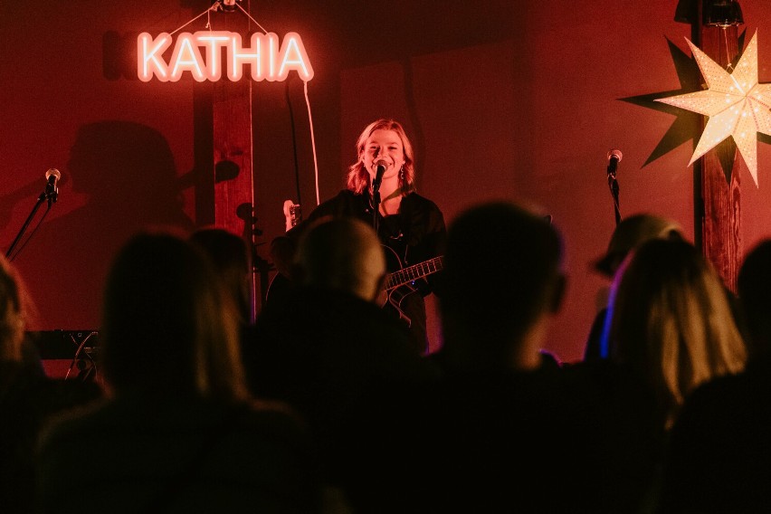 Zobaczcie zdjęcia z pierwszego w Rzeszowie koncertu Kathii w "Kinie za rogiem"