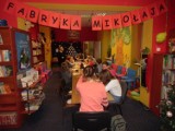 Grodzisk Wielkopolski: Warsztaty tworzenia ozdób choinkowych w bibliotece [FOTO]