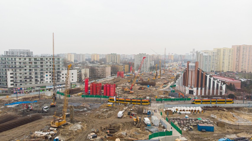 Metro na Bródno. Wielka budowa przy Kondratowicza. Stąd wywiercą tunel w kierunku Trockiej