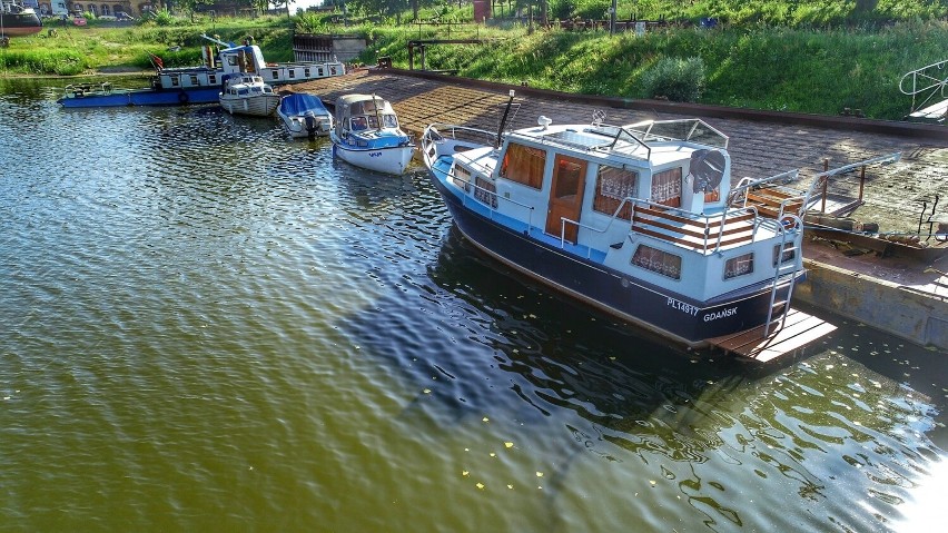 Port turystyczny to dziś... zarośnięte miejsce w okolicach...