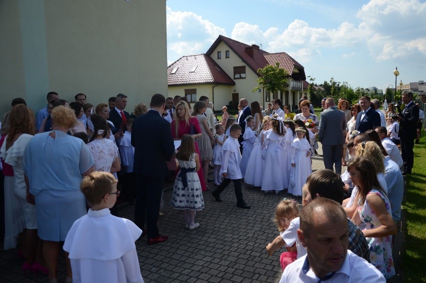 Pierwsza Komunia Święta 2019 w parafii pw. NMP Nieustającej Pomocy w Bełchatowie [ZDJĘCIA]