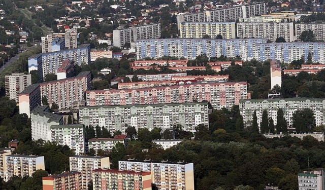 Najmniejsze dwupokojowe mieszkania w Łodzi na sprzedaż. Na kolejnych planszach: najmniejsze mieszkania z dwoma pokojami w Łodzi w kolejności od najdroższego do najtańszego.

Zobacz kolejne zdjęcia. Przesuwaj zdjęcia w prawo - naciśnij strzałkę lub przycisk NASTĘPNE