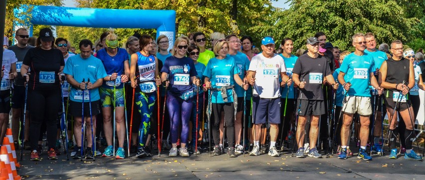 VIII Szamotuły Samsung Półmaraton. Marsz nordic walking [ZDJĘCIA]