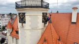 Prace renowacyjne ratuszowego zegara w Krotoszynie przedłużą się           