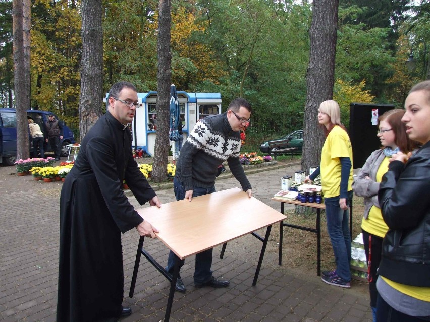 Puckie Hospicjum. Wszystkich Świętych - akcja światełko dla...