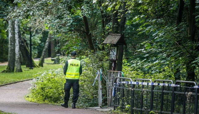 Policja wznowiła przeszukanie ternów zielonych wzdłuż drogi którą Iwona Wieczorek w dniu zaginięcia wracała z Sopotu do domu