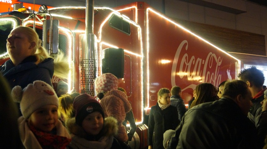 Świąteczna ciężarówka Coca-Coli odwiedziła Bydgoszcz [zdjęcia, wideo]