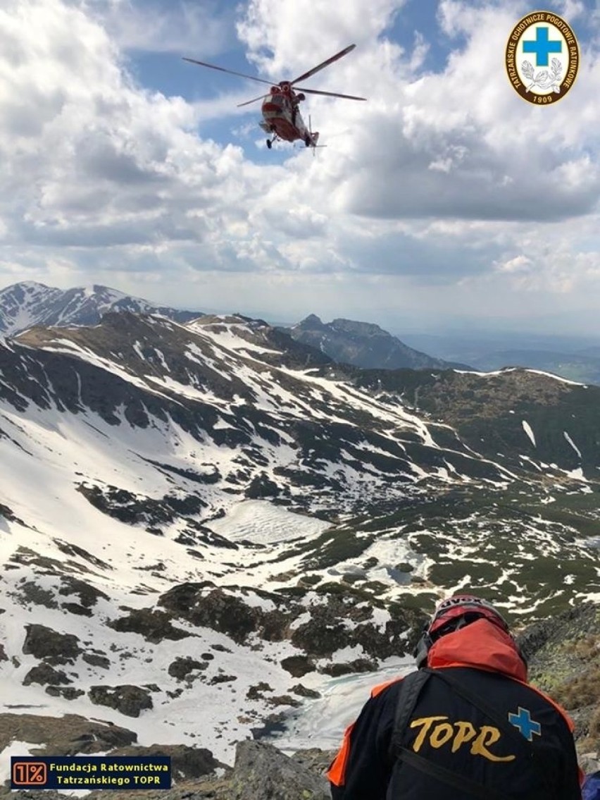 Tatry. Turyści ruszyli na szlaki, ratownicy TOPR mają sporo pracy 