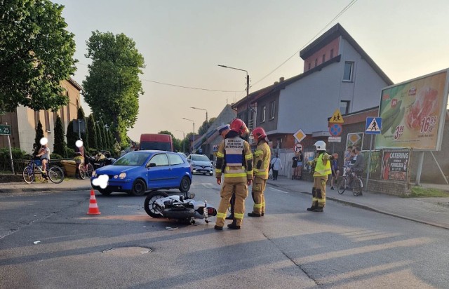 27 maja 2023 roku dyspozytor stanowiska kierowania komendanta powiatowego PSP w Pleszewie kilkanaście minut po godzinie 18 otrzymał zgłoszenie dotyczące wypadku w Dobrzycy. Na skrzyżowaniu ulicy Koźmińskiej z ulicą Krotoszyńską doszło do zderzenia samochodu z motocyklem
