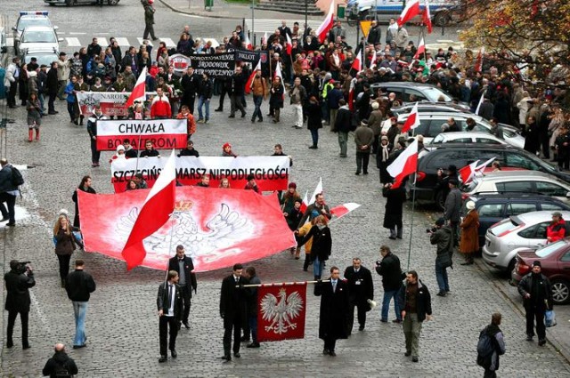 Święto Niepodległości w Szczecinie. Zobacz program uroczystości oraz informacje o utrudnieniach [mapa]