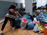 Około 2 ton darów przekazali uchodźcom z Ukrainy mieszkańcy bydgoskich Kapuścisk