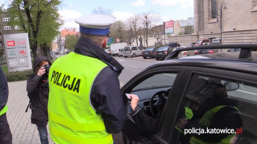 Policja w strefie Tempo 30 w Katowicach