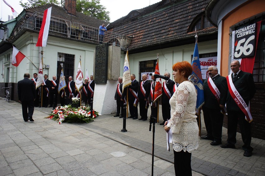 Rocznica poznańskiego Czerwca 56: Złożyli kwiaty pod ZNTK [ZDJĘCIA, WIDEO]