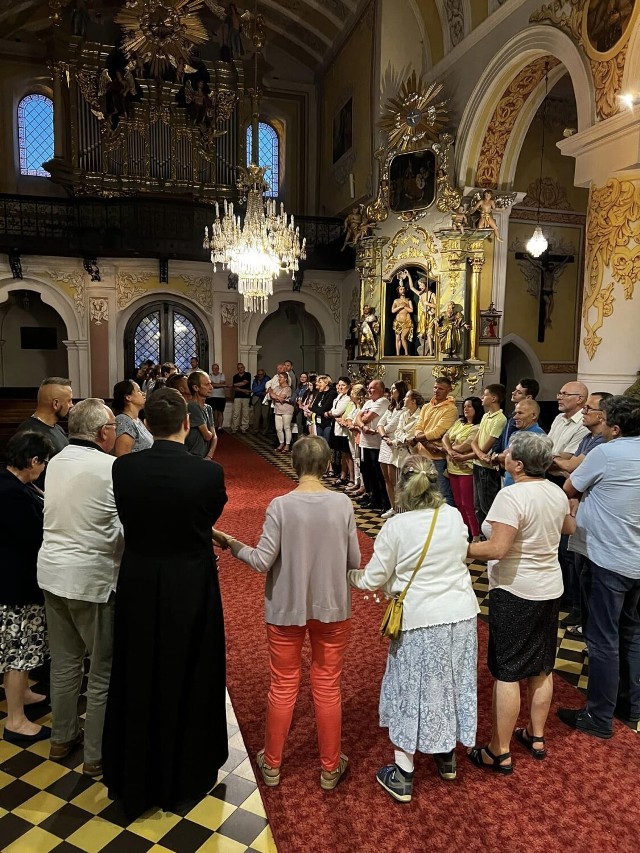 Pielgrzymi spotykają się Bazylice Mniejszej na Apelach Jasnogórskich